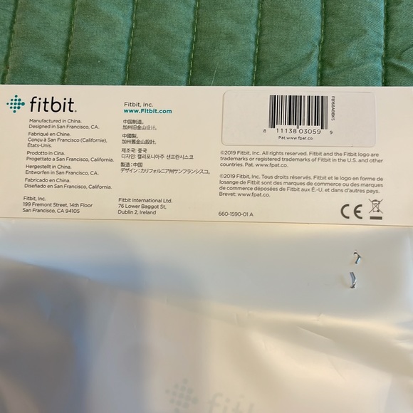 Fitbit accessories small black band - Picture 3 of 3